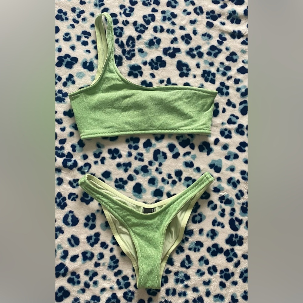 TRIANGL lime glitter bikini 👙💚